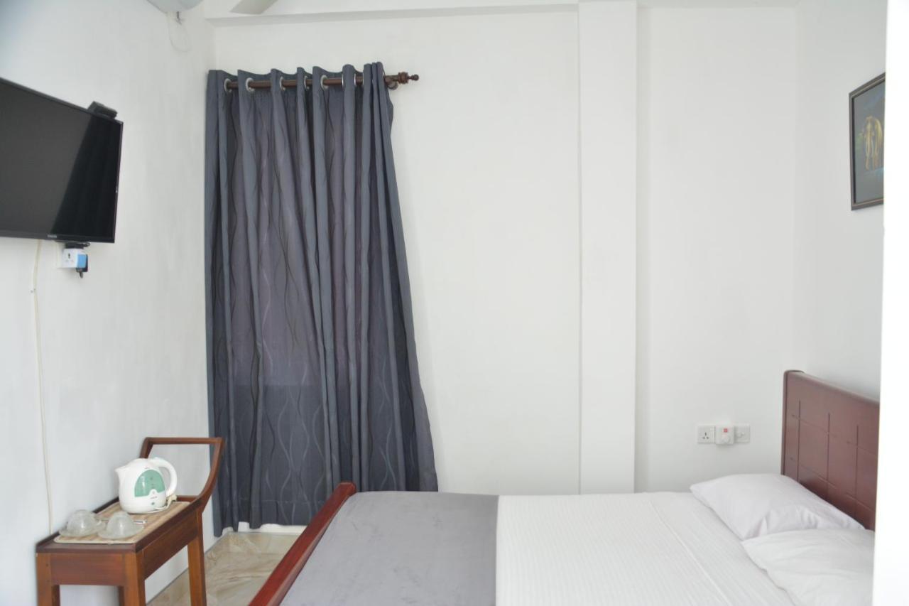 Yolanda Villa Negombo Ngoại thất bức ảnh